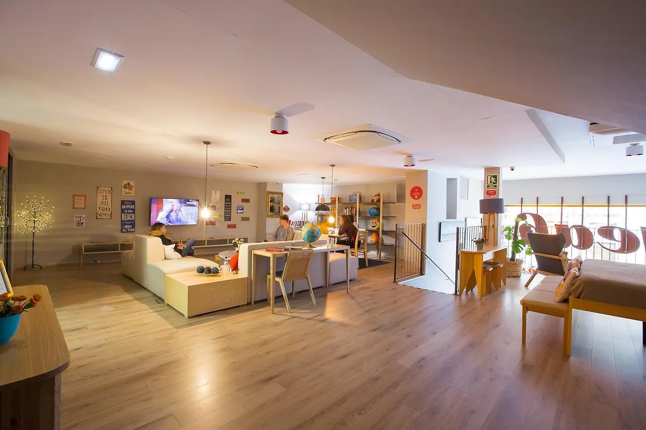 Yeah Barcelona Hostel 0*,  Spain
